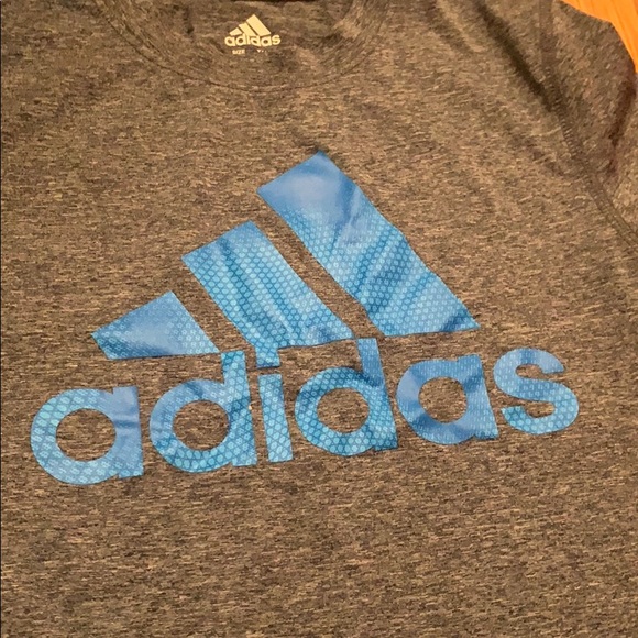Addidas boys T-shirt - Picture 3 of 4
